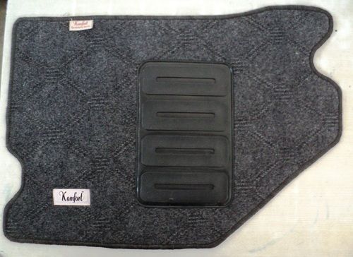 Rubber And Nylon Car Floor Mats For Automobiles Vehicle Type: Four Wheeler