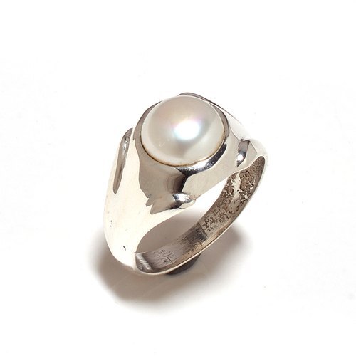 Unveil 121+ silver pearl ring