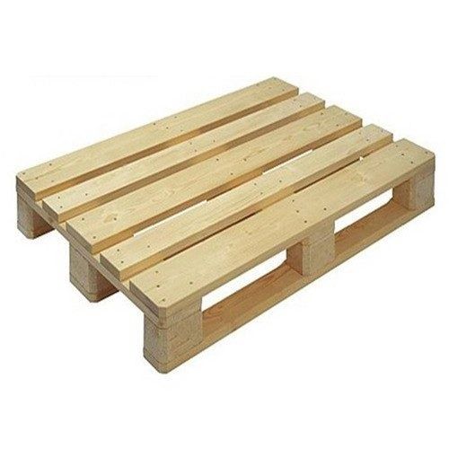 Light Brown 72 X 48 X 8 Inch Pinewood Rectangular Four Way Wooden Pallets