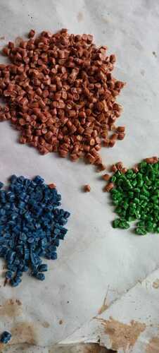 Red Recycled Polypropylene Plastic Granules, 25 Kg Bag Packaging