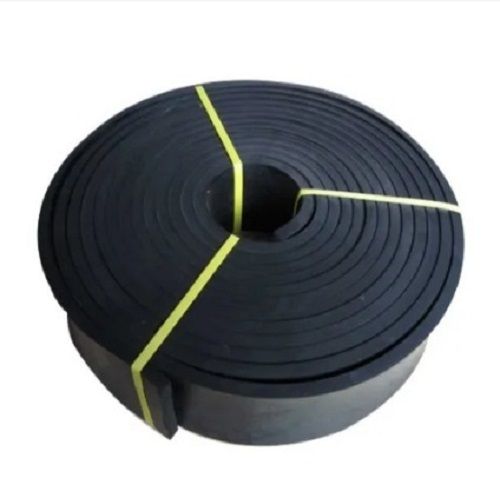 Flexible And Shock Resistant Plain 100% Natural Rubber Skirting For Industrial 