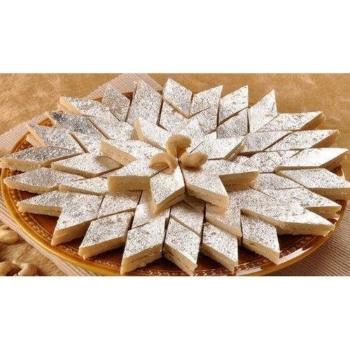 Hygienic Prepared Delicious Taste Low Sugar Regular Size Fresh Kaju Katli Cord Length: 7.5 Millimeter (Mm)