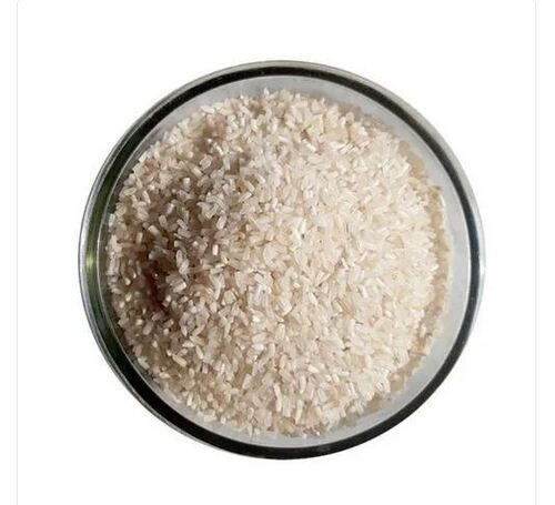1121 रिज़ॉर्ट स्टीम बासमती चावल 1% टूटा हुआ और 8.35 मिमी औसत लंबाई