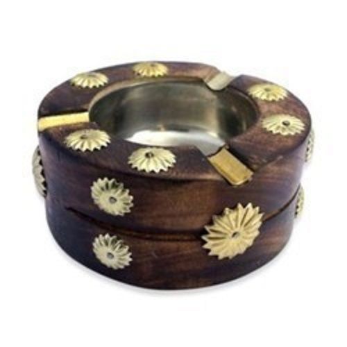 4x4 Inches Round Shape Natural Wooden Ash Tray With Golden Finish