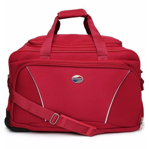 Zipper Closure Type Polyester Plain Red Color Duffle Bag With High Weight Holding Capacity