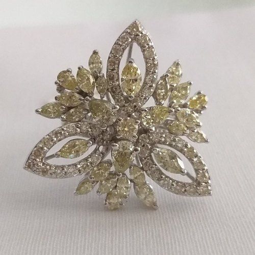 Flower Shape Crystal Stone White Gold Cocktail Diamond Rings For Ladies