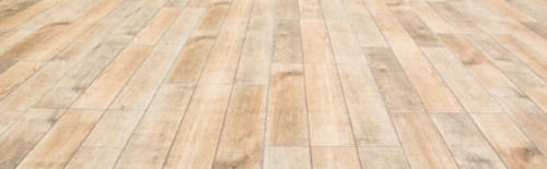 Long Lasting And Strong Anti Slip Rectangular Plain Solid Wood Flooring