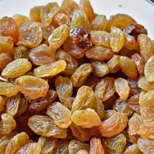 Rich Nutrition Healthy Natural Delicious Sweet Taste Dried Golden Raisins