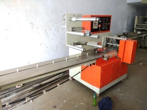 pouch packing machine