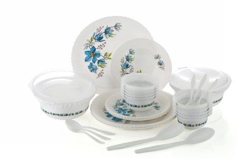 100% Food Grade Plastic And Microwave Safe Dinner Sets With 32 Pieces