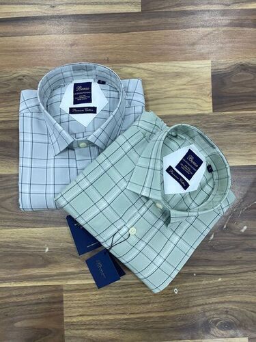 Medium Checks Men's Checkered Casual Shirt, Full Sleeves