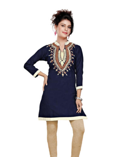 Pvc Multi Color Woolen Material 3/4Th Sleeves Round Neck Ladies Printed Kurti