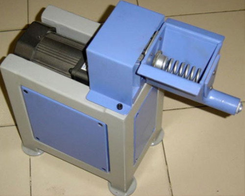 Corrosion Resistant And Color Coated Automotive Filter Dust Feeder - Electric Industrial Power Source, Color Coated Blue and Grey | Automatic Operation, New Condition