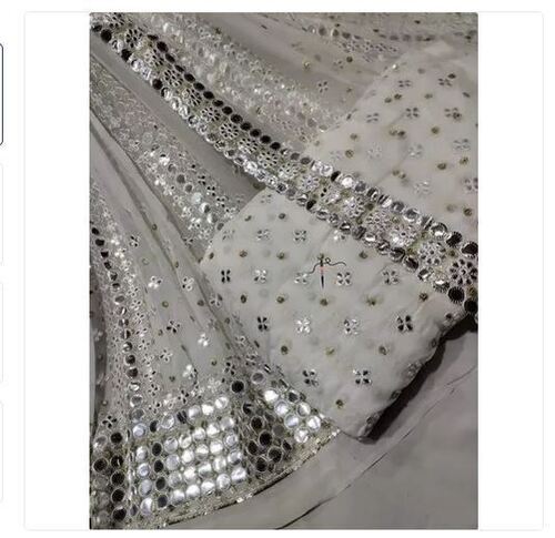 20-25 मीटर लंबाई और 56 इंच चौड़ाई वाली ड्रेस के लिए ब्रास जॉर्जेट एम्ब्रॉयडरी फ़ैब्रिक, 100-150 gsm