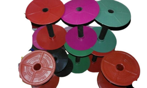 Multi Colored Plastic Bobbins