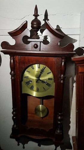 Antique Pendulum Wall Clock For Decoration With Brass Material And Wall Mounted