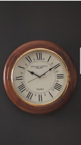 Antique Wooden Wall Clock For Gifting Purpose With Black Color