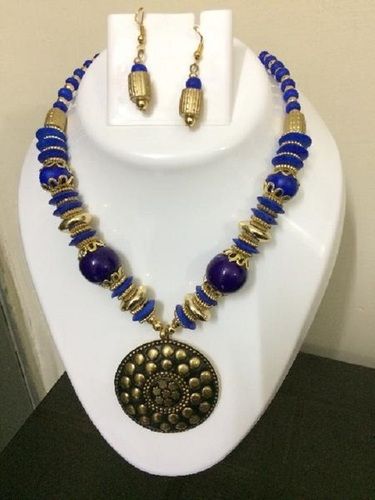 Blue And Golden Color Handcrafted Artificial Necklace Set For Womens Expiration Date: 2 Years