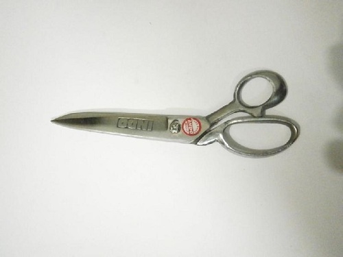 Silver Color Customized Type Cast Iron Scissors With Anti Rust Properties Magnification: High