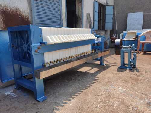 Semi Automatic Oil Filter Press with Production Capacity of 150 to 250kg/hr