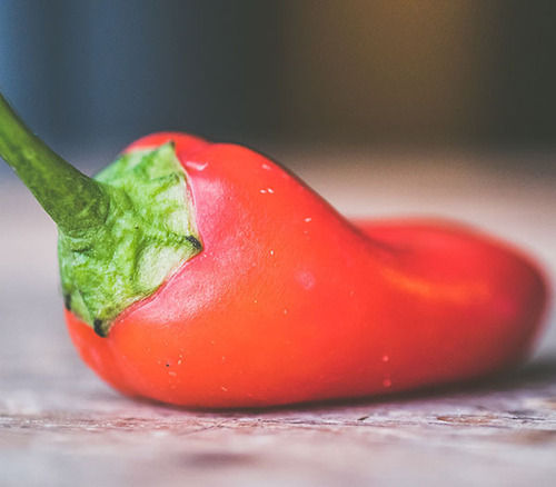 Fresh Capsicum - Solid Red, 1% Calcium, 6% Iron | High Fiber, Chemical Free, Natural Taste, Safe Packaging