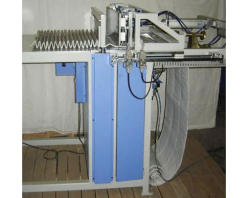 Industrial Pneumatic Pusher Bar Pleating Machine, 295 MM Pleat Depth