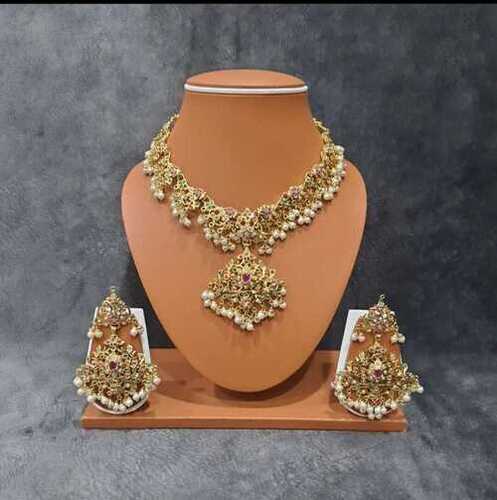 Party And Wedding Wear Imitation Necklace Set With Earring Application: Floor Tiles