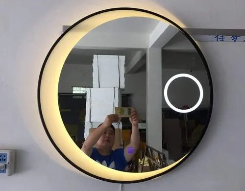 Appealing Look Resistance Easy To Clean Wall Mounted Round LED Mirror