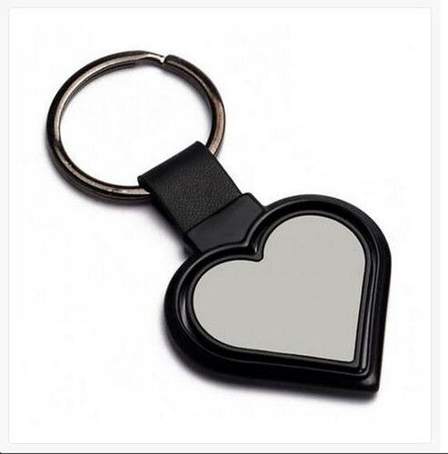 Rotating Heart Shape Keychain And Dimensions 33x31x11 cm, Weight 26 gm