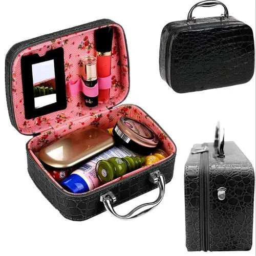 Lightweight Durable and Waterproof Ladies Polyester Cosmetic Bag with Built-in Mirror
