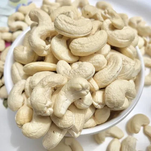 W320 Grade Whole Roasted Panruti Cashew Nuts, 2-3% Broken Ratio