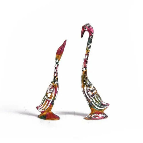 Portable Painted Surface Animal Theme Indian Style Decorative Metal Bird Sculpture