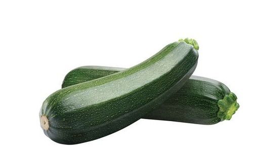 Good For Health Pesticide Free No Artificial Color Natural Cylindrical Fresh Green Zucchini