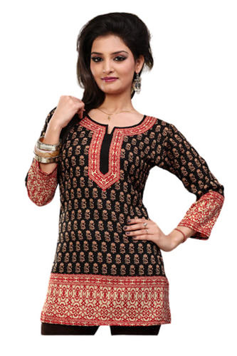 Multi Color 34th Sleeves Crepe Fabric Round Neck Regular Fit Ladies Printed Kurti