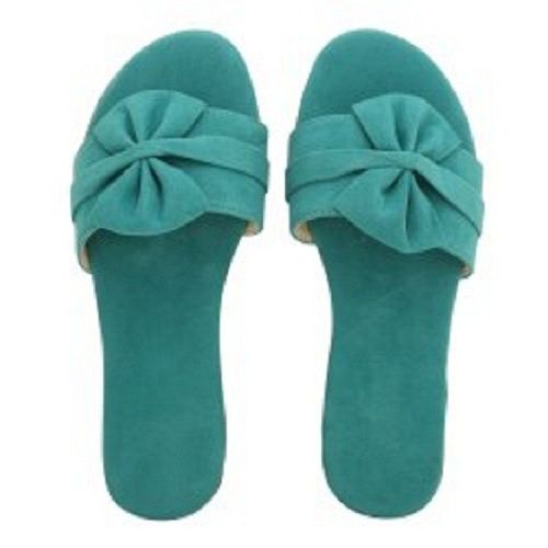 Medium Size Green Ladies Casual Wear Flower Design Flat Slippers Lightweight And Comfortable