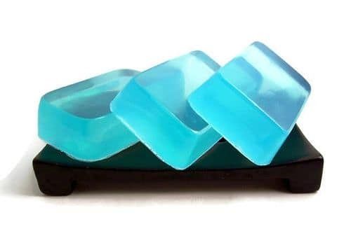 Raw Refreshing Light Blue Mint Soap Base For Oily And Acne Prone Skin