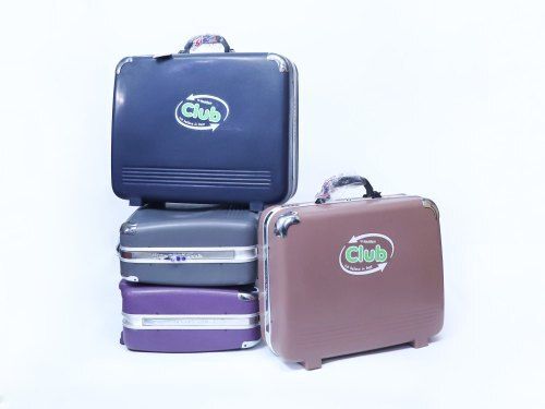 Made In India Strong Plastic Material Multi Color Suitcase With Handle