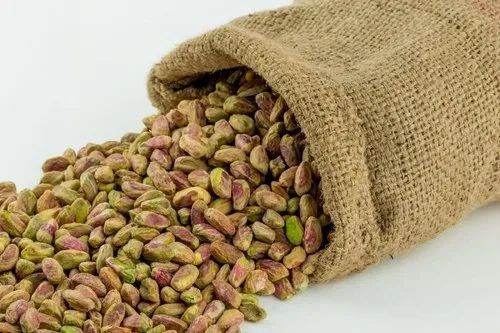 Green Pistachio Nuts With Packaging Size 1-5 Kg And 6 Months Shelf Life