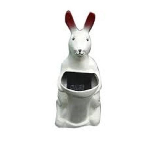 White 6 Feet Plastic Material 10 Kg Rabbit Dustbin