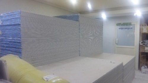 White Gypsum Board With 3 To 7.5 Mm Thickness For False Ceiling Uses