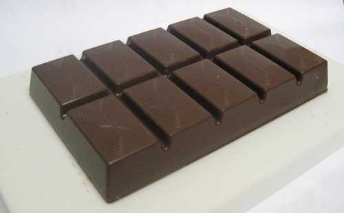 Pure Brown Chocolates Bar, Sweet Taste And 3 Months Shelf Life