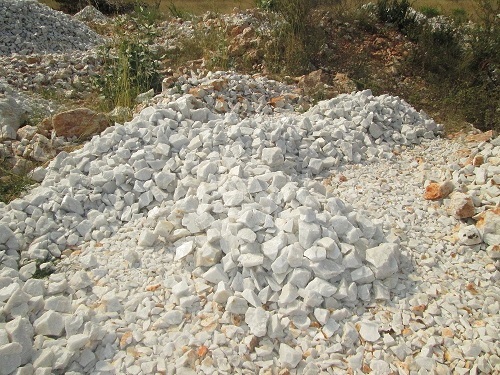 High Grade Quartz Minerals Lumps