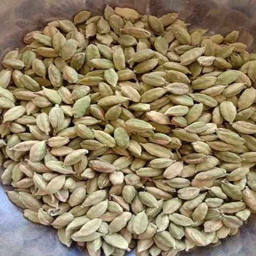 Pure And Tasty Highly Nutritional Delicious Taste Strong Aroma Small Green Cardamom