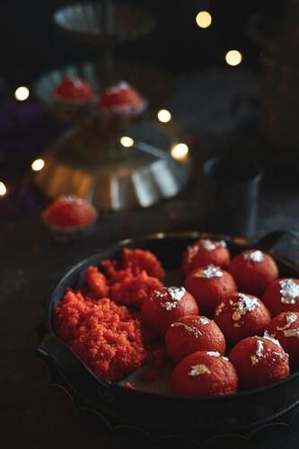 Sweet Taste Round Laddu, Airtight Packaging And Rich In Taste