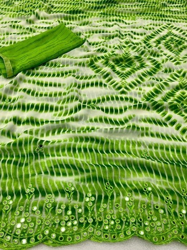 डेली वियर प्रिंटेड और बॉर्डर एम्ब्रॉयडरी वर्क जॉर्जेट साड़ी ब्लाउज पीस के साथ