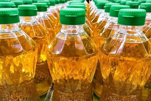 100 Percent Pure And Organic Cold Pressed Cooking Oil