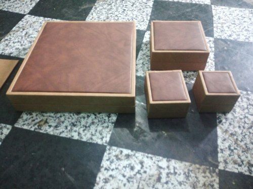 White Handcrafted Designer Jewelry Storage Boxes For Personal Use