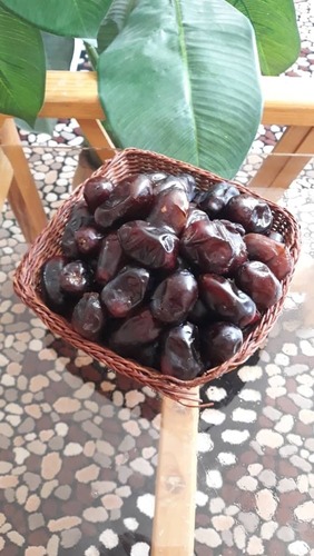 Black Dried Dates With 12 Months Shelf Life And Sweet Taste