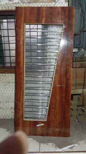 बाहरी और आंतरिक उपयोग के लिए सादे लकड़ी के स्विंग दरवाजे