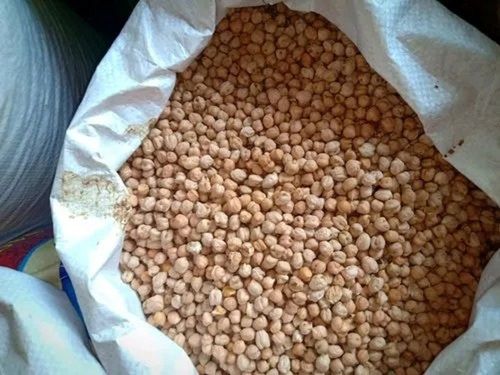 Nutty Earthy Flavor Round Small Commonly Cultivated A-Grade Healthy Chickpea